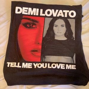 Demi Lovato TMYLM tour shirt